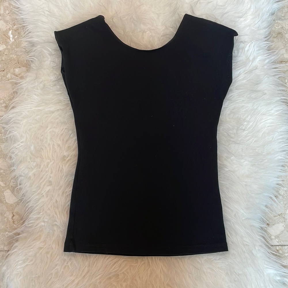 American apparel fitted work out top size medium fits like a small